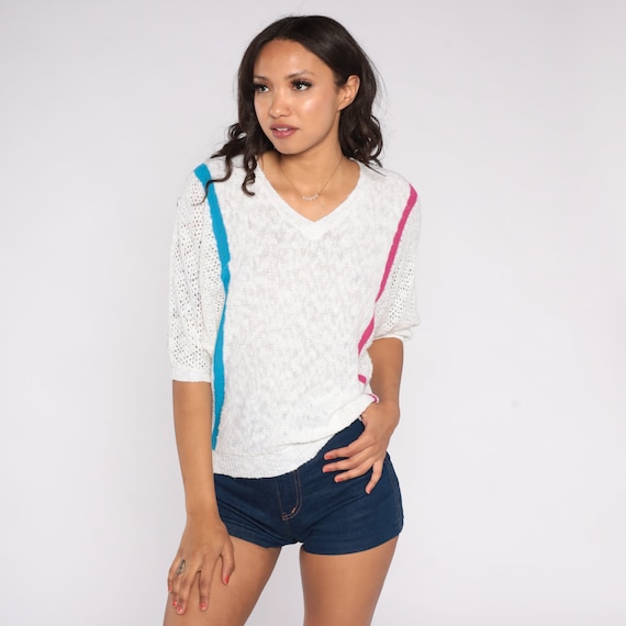 White Sweater Top 80s Knit Shirt Blue Pink Striped Open Weave Short Sleeve Casual V-Neck Blouse Retro Acrylic Vintage 1980s Medium Large