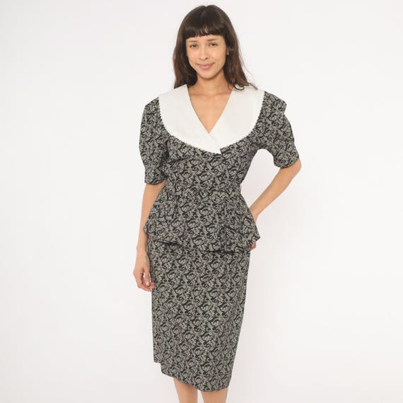 Peplum Waist Dress 90s Black White Scroll Print Wide Collar V Neck Puff Sleeve Baroque Pattern Floral Feminine Vintage Miss Dorby Large L