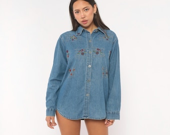 Floral Embroidered Denim Shirt 90s Cotton Blouse Garden Flower Lattice Trellis Blue Jean Top Cottagecore Prairie Relaxed Fit Vintage Large L