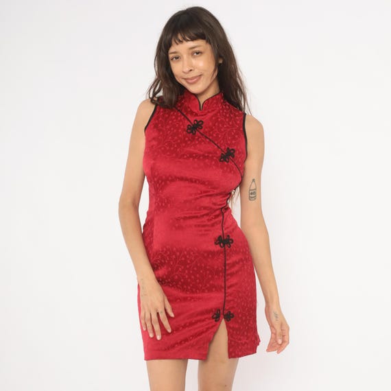 Red Cheongsam Mini Dress 2000s Qipao Sleeveless Mandarin Collar Satin Jacquard Frog Button Asian Bodycon Fitted Short Vintage Extra Small XS