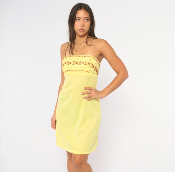 70s Yellow Embroidered Dress Floral Empire Waist A Line Red Green Flower Sleeveless Summer Sundress Spring Easter Vintage Extra Small XS