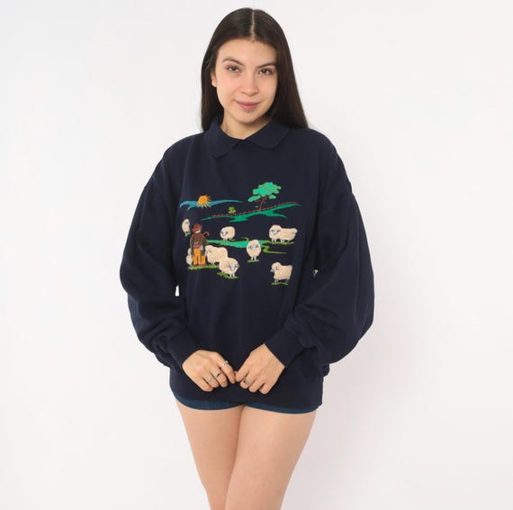 80s Sheep Embroidered Sweatshirt Tulchan Navy Collared Farm Pastoral Cotton Novelty Print Shepherd Scene Countryside Cottagecore Large L
