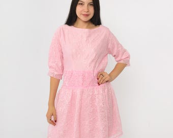 Vintage roze kanten mini-jurk 70s 80s feestjurk 1/2 mouw pastel verlaagde taille formele fit en flare gala avond jaren 80 medium M