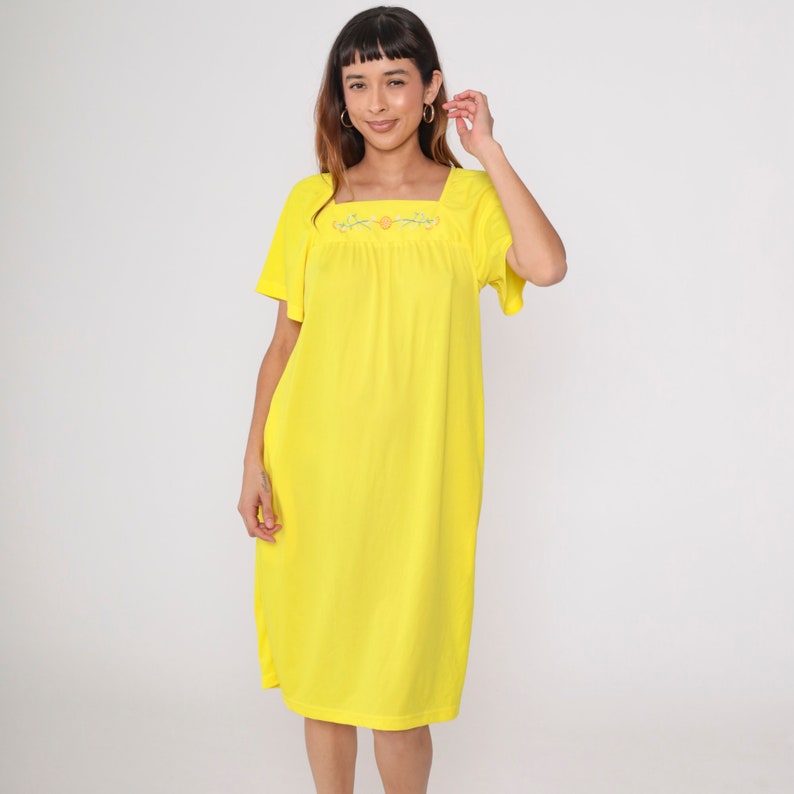 90s Floral Embroidered Dress Bright Yellow Midi Dress Tent Short Sleeve Pockets Retro Shift Loose Beach Day Vintage 1990s Small S image 3