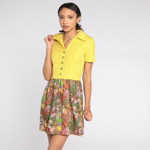 Mini robe mod des années 60 des années 70 robe florale jungle Boho dress hippie des années 1970 vintage bohème taille haute à manches courtes hippie jaune petit moyen