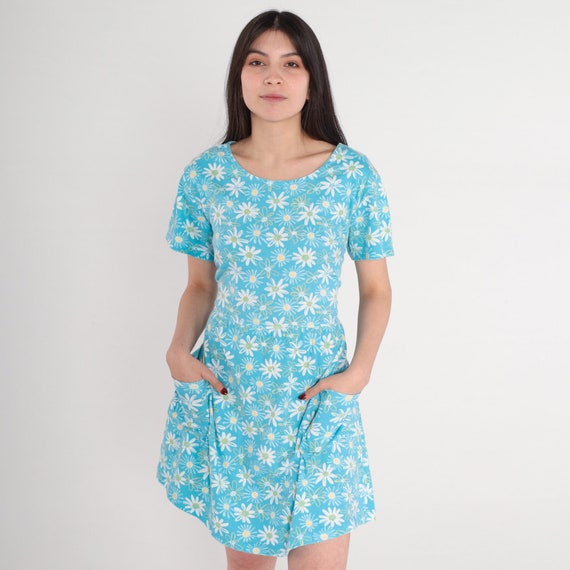 Daisy Print Dress 90s Blue Floral Mini Dress High Waisted Short Pocket Day Dress Retro Hippie Short Sleeve Vintage 1990s Bobbie Brooks Large