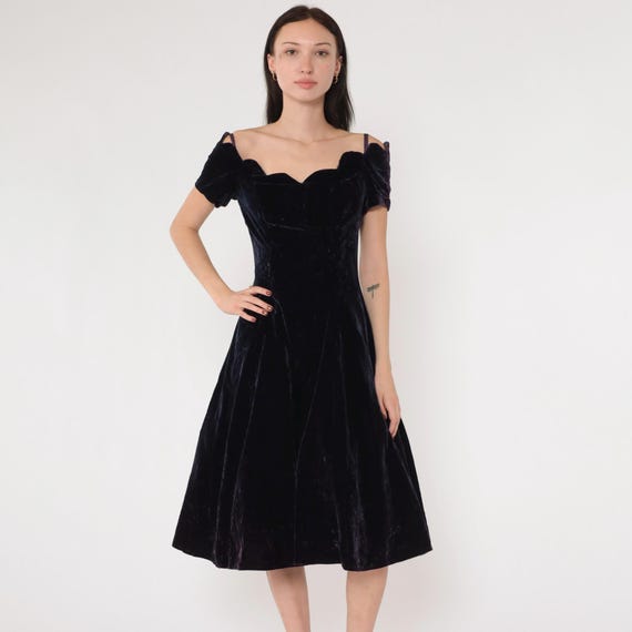 Vintage Dark Purple Velvet Dress Party 80s Midi Off Shoulder Dress Cocktail Fit and Flare 90s Going Out Dress Formal Midi Medium 8