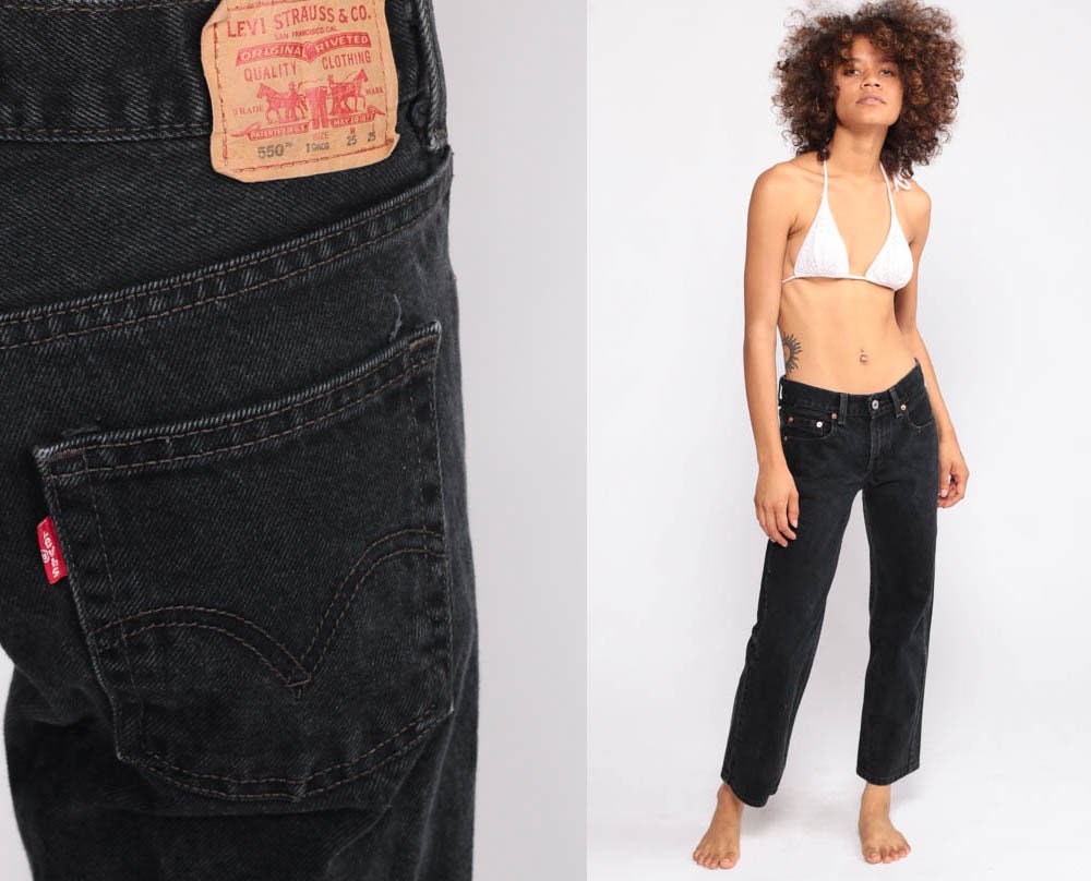 mom jeans levis black