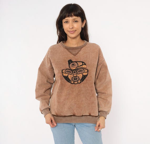 Pacific Northwest Native Art Embroidered Sweatshirt 90s Stonewash V Notch Tan Brown Mocha Acid Wash Relaxed Fit Totem Vintage Medium M