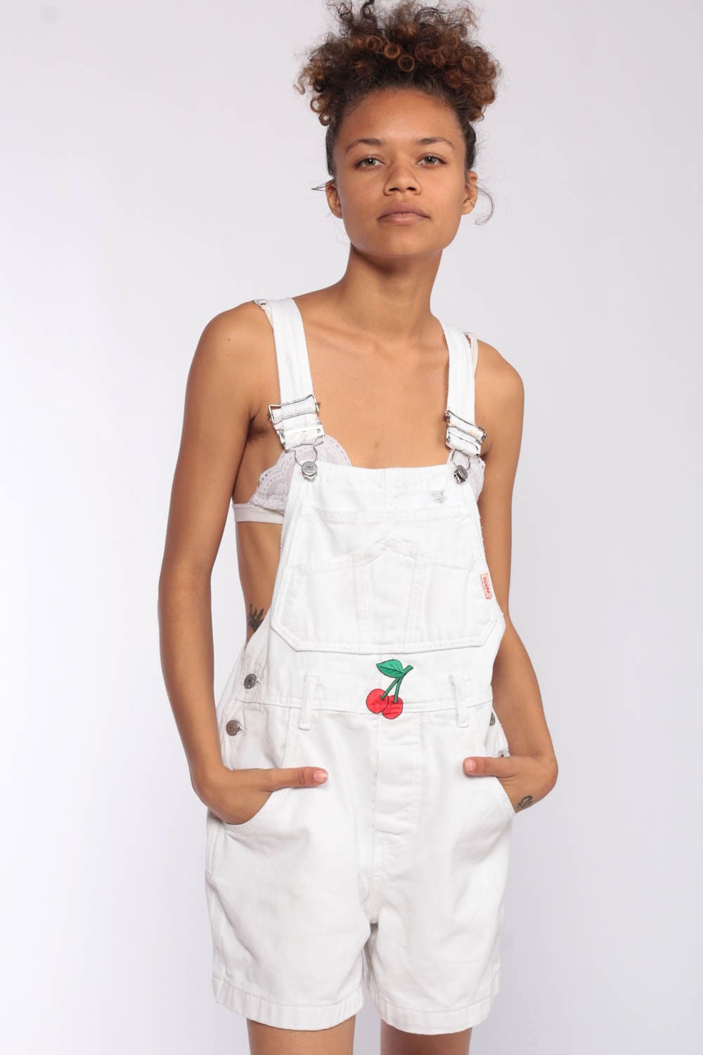 Guess Overalls 90s Denim Shortalls CHERRY PATCH Women Bib Jean White