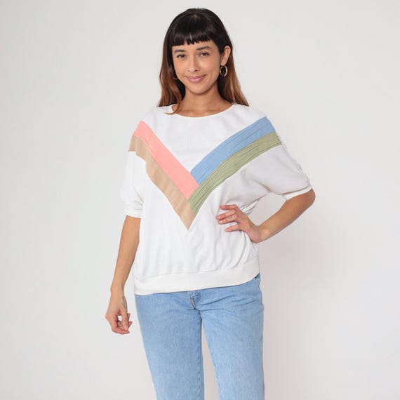 Pastel Chevron Sweatshirt 90s White Pink Blue Colorblock V Pattern Textured Top Short Sleeve Knit Oversized Slouchy Cotton Vintage Medium
