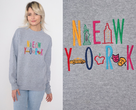 New York Sweatshirt 90s Heather Grey NYC Sweater Statue of Liberty Embroidered Graphic Crewneck Taxi Big Apple Travel Vintage 1990s Medium