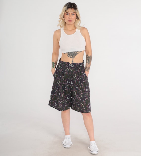 90s Floral Shorts Pleated Trouser Shorts Ultra High Waisted Wide Leg Shorts Dark Flower Print Loose Purple Green Boho Vintage 1990s Small 28