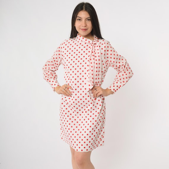 60s Mod Dress Polka Dot White Red Ascot Bow Tie Neck Long Sleeve Mini Shift A Line Twiggy Style Go Go Medium M
