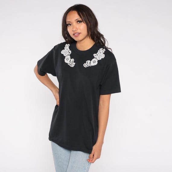 90s Black Shirt Lace Applique Collar Floral Cutout Detail Screen Stars Best Tee Short Sleeve Unisex Relaxed Fit Minimalist Top Large L