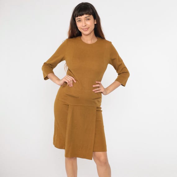 1960s Mod Dress Mustard Brown Wool Blend Scooter Dress Space Age 60s Mini Drop Waist Pleated Gogo Plain Vintage 3/4 Sleeve Twiggy Small