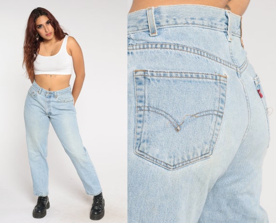 90s Levis Jeans High Waisted Mom Jeans Light Wash Denim Tapered Leg Levi Strauss Jeans Pants Relaxed Blue Jeans Vintage 1990s Large L 33