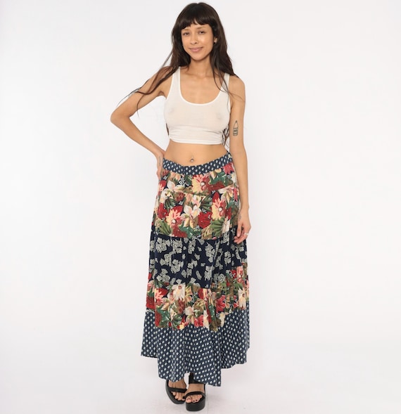 80s Patchwork Skirt Tiered Floral Cotton Mixed Navy Red Green Tropical Botanical Prairie Festival Folk Peasant Gathered Vintage Medium M
