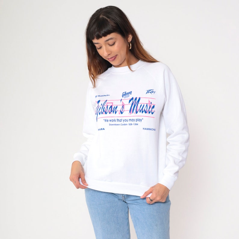 Gibson's Music Sweatshirt 90s Corbin, Kentucky Music Store Graphic Shirt Gibson USA Yamaha White Raglan Sleeve Vintage 1990s Hanes Small S image 4