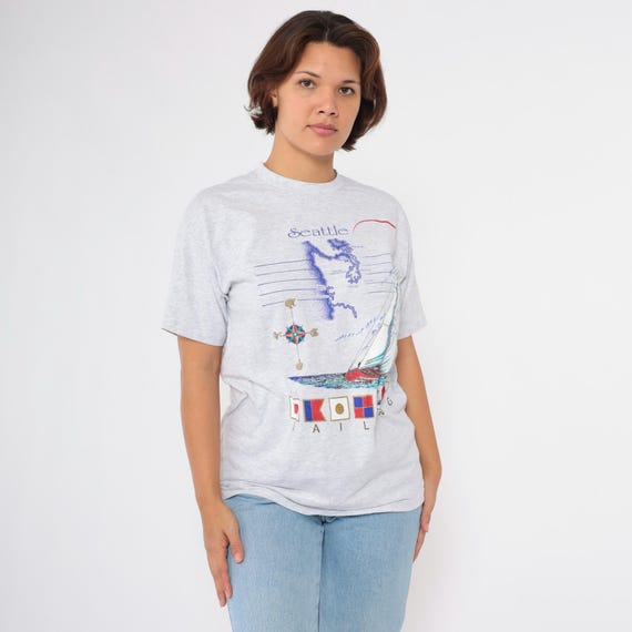 Vintage Seattle Sailing T-Shirt Sailboat Shirt 90s Travel Tee Graphic Print Sail Boat Compass Grey Washington State 1990s Medium