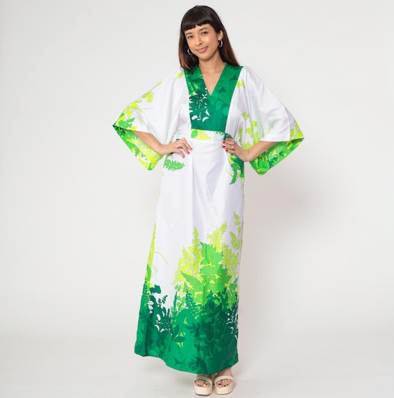 70s Hawaiian Maxi Dress White Green Tropical Leaf Print Kimono Sleeve V Neck Hilo Hattie Resort Summer Day Dress Small Medium