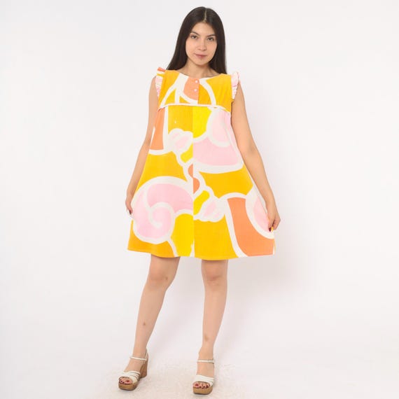70s Hawaiian Psychedelic Swirl Mini Dress Yellow Pink Orange Babydoll Ruffle Sleeve A Line Shift Sundress Summer Andrade Vintage Small S