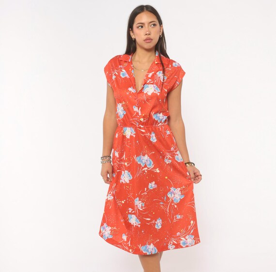 70s Floral Button Front Dress Red Coral Watercolor Print Cap Sleeve Notched Collar Elastic Waist Knee Length Vintage Womens Small S
