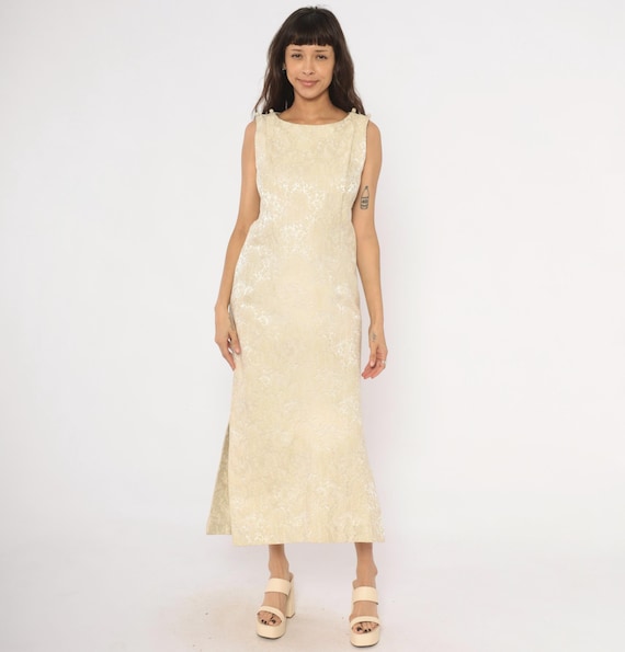 60s Brocade Maxi Dress Cream Ivory Jacquard Sleeveless Column Gown Floral Embossed Off White Neutral Shift Formal Prom Vintage Medium M