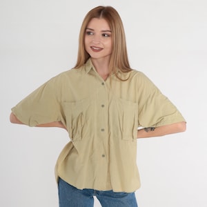Green Blouse 90s Button Up Shirt Retro Plain Simple Short Sleeve Cotton Top Chest Pocket Preppy Basic Safari Shirt Vintage 1990s Medium