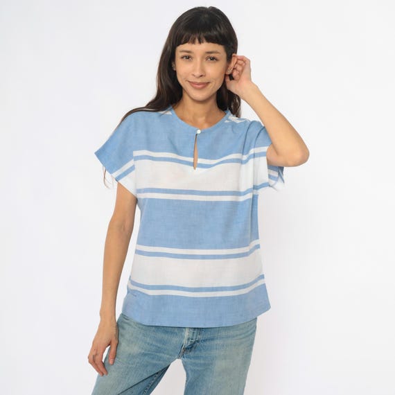 80s Striped Top Blue White Horizontal Keyhole Neckline Button Detail Boxy Casual Blouse Preppy Nautical Vintage Summer Beach Resort Small S