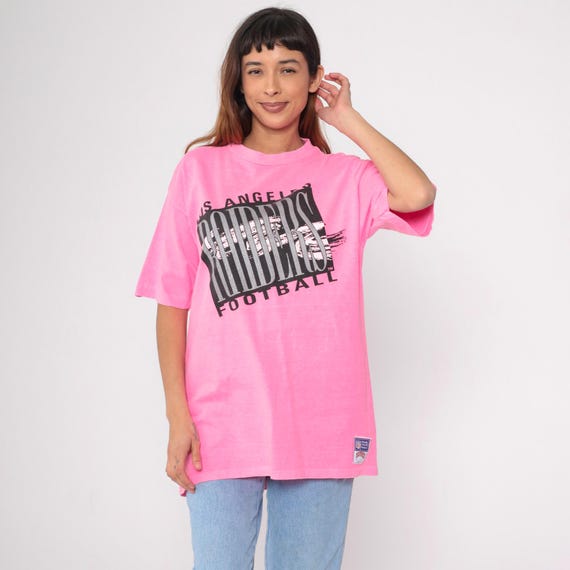 Vintage 90s Los Angeles Raiders T-Shirt Nutmeg Mills Neon Pink LA NFL Shirt Distressed Graphic Tee Made in USA 1990s Large L