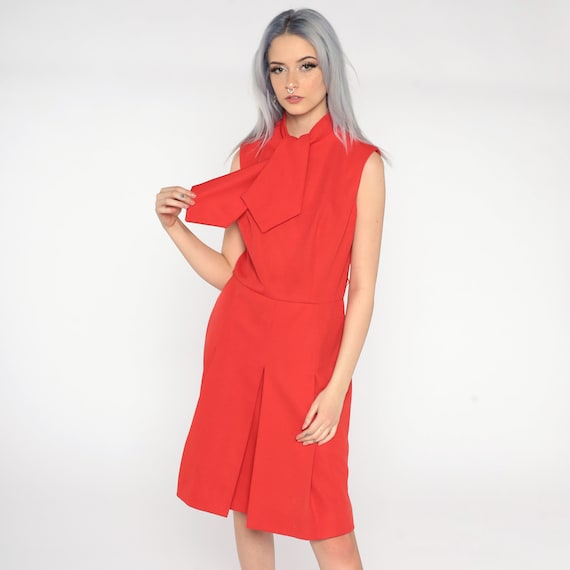 60s Mod Dress Red Ascot Dress Gogo Shift Dress 70s Vintage Necktie Dress Pleated Midi Sixties Dress Twiggy Dress Polyester Knit Small S