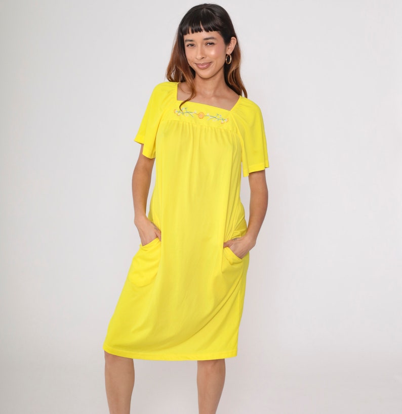 90s Floral Embroidered Dress Bright Yellow Midi Dress Tent Short Sleeve Pockets Retro Shift Loose Beach Day Vintage 1990s Small S image 5