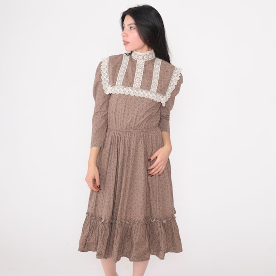 Floral Prairie Dress 70s Jessica McClintock Midi Dress Lace Bib High Neck Long Puff Sleeve Cottagecore Hippie Vintage 1970s Extra Small xs