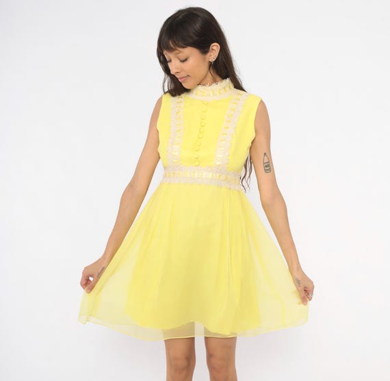 70s Yellow Mini Babydoll Dress Lace Trim Chiffon Butter Cream Pintuck Bodice High Neck Sleeveless Prairie Feminine Vintage Go Go Mod Small S