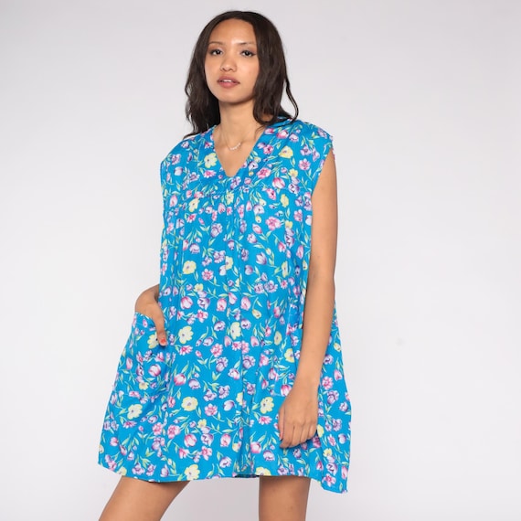 Blue Floral Mini Dress 80s Sleeveless V Neck Pleated Babydoll Fit Cotton Blend Tulip Print Summer Day Shift Pockets Small Large