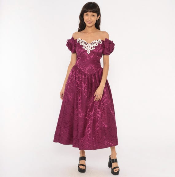 80s Jessica Mcclintock Gown Plum Brocade Puff Sleeve Sweetheart Neckline Lace Basque Waist Gathered Skirt Purple Wine Formal Dress Small S
