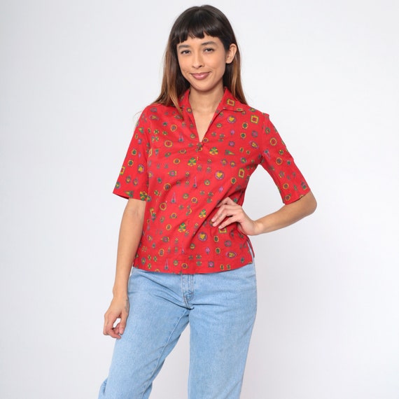 70s Heraldic Print Shirt Collegiate & Military Crest Top Red College Banner Blouse 1970s V Neck Short Sleeve Vintage Bohemian Small S