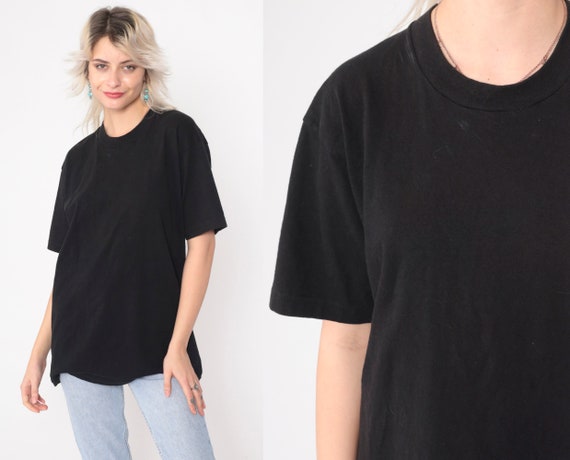 Camiseta negra lisa 90s Camiseta basica Camiseta de cuello redondo solido Camiseta de punto unico Cuello redondo en blanco Vintage 1990s Fruit of The Loom Mediano Grande Etsy Mexico