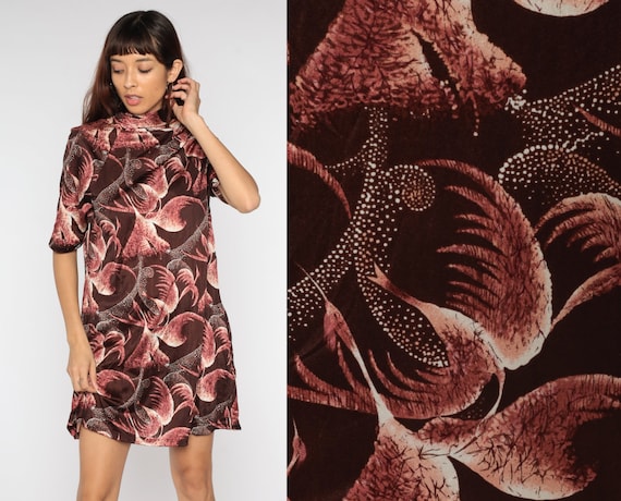 60s Mod Dress Brown Abstract Bird Print Dress Mock Neck Print Shift Mini 70s Vintage 3/4 Sleeve 1970s MiniDress Retro Medium