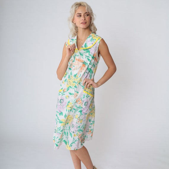 White Floral Dress 60s Sundress Mod Rounded Flat Collar Zip Up Shift Midi Day Flower Print Yellow Green Knee Length Vintage 1960s Small S