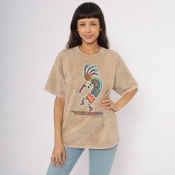 Kokopelli Tucson Arizona Tee Sand Stone Wash Southwestern Native Art Print Short Sleeve Beige Tan Tribal Souvenir Travel Unisex Large L