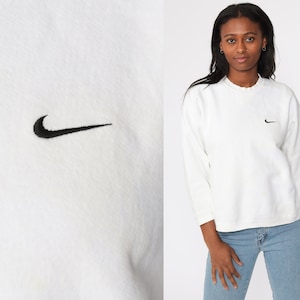Nike Sweatshirt -- 90s White Sports Shirt Paint Splatter Nike Swoosh 1990s Streetwear Crewneck Sweatshirt Vintage Slouchy Plain Retro Small