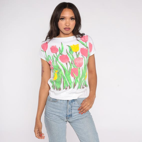 90s Tulip Top Cottagecore Garden Floral Aesthetic White Tee Craft Fair Girl Core Vintage Floral Cropped Glitter Sparkle Indie Shirt Small S