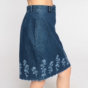 Floral Denim Skirt Y2K Embroidered Mini Jean Skirt Retro High Waisted Pencil Skirt Casual Dark Wash Blue Vintage 00s Liz Claiborne Small S 6