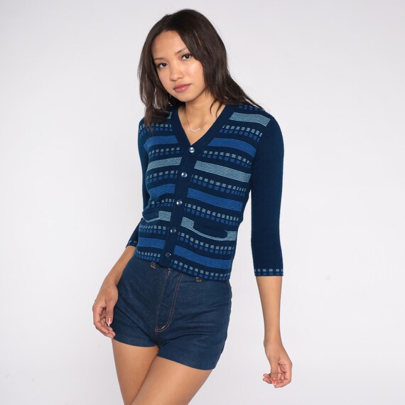 80s Striped Knit Cardigan Navy Blue Button Front V Neck Sweater Fitted 3/4 Sleeve Geometric Pattern Preppy Minimalistic Extra Small Xs