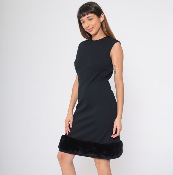 60s Black Dress Faux Fur Trim Mini Party Dress Mod Wool Shift Simple Evening Cocktail Formal Party Sleeveless Vintage 1960s Miss Jean Small