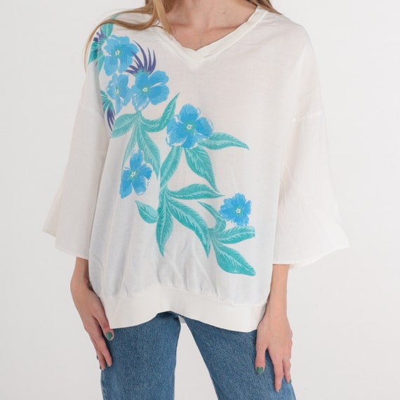 White Floral Shirt 80s 90s Top Blue Flower Graphi… - image 5