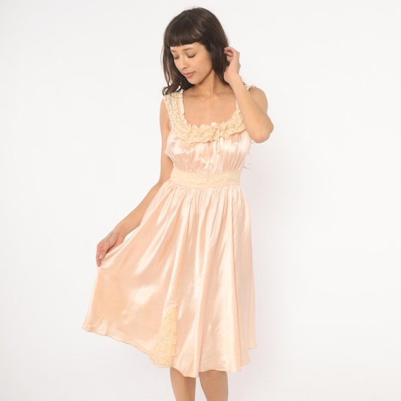 40s Blush Silk Victorian Nightgown Lace Trim Satin Dress Pink Ribbon Tie Front Ruffle Neckline Coquette Lingerie Rose Feminine Gown Small S