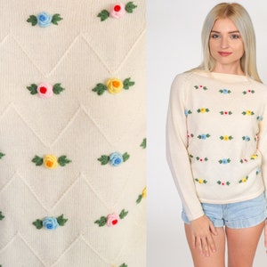 Embroidered Floral Sweater 70s Cream WOOL Knit Sweater Rosette Sweater Pullover Vintage Sweater Granny Raglan Sleeve Retro 1970s Small S